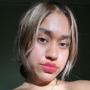 Meet your Posher, Vivian